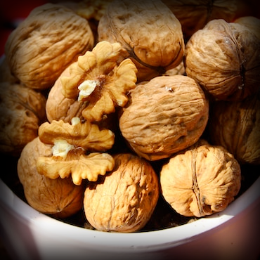 Raw Walnuts Image